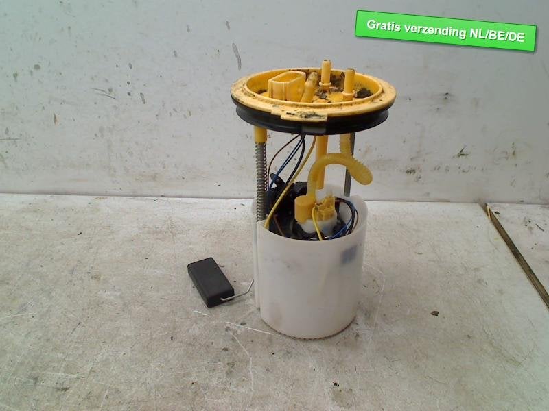 BRANDSTOFPOMP Volkswagen Golf VI (5K1) (1K0919050J), Auto-onderdelen, Gebruikt, Volkswagen, Volkswagen AG, Kundenbetreuung@volkswagen.de