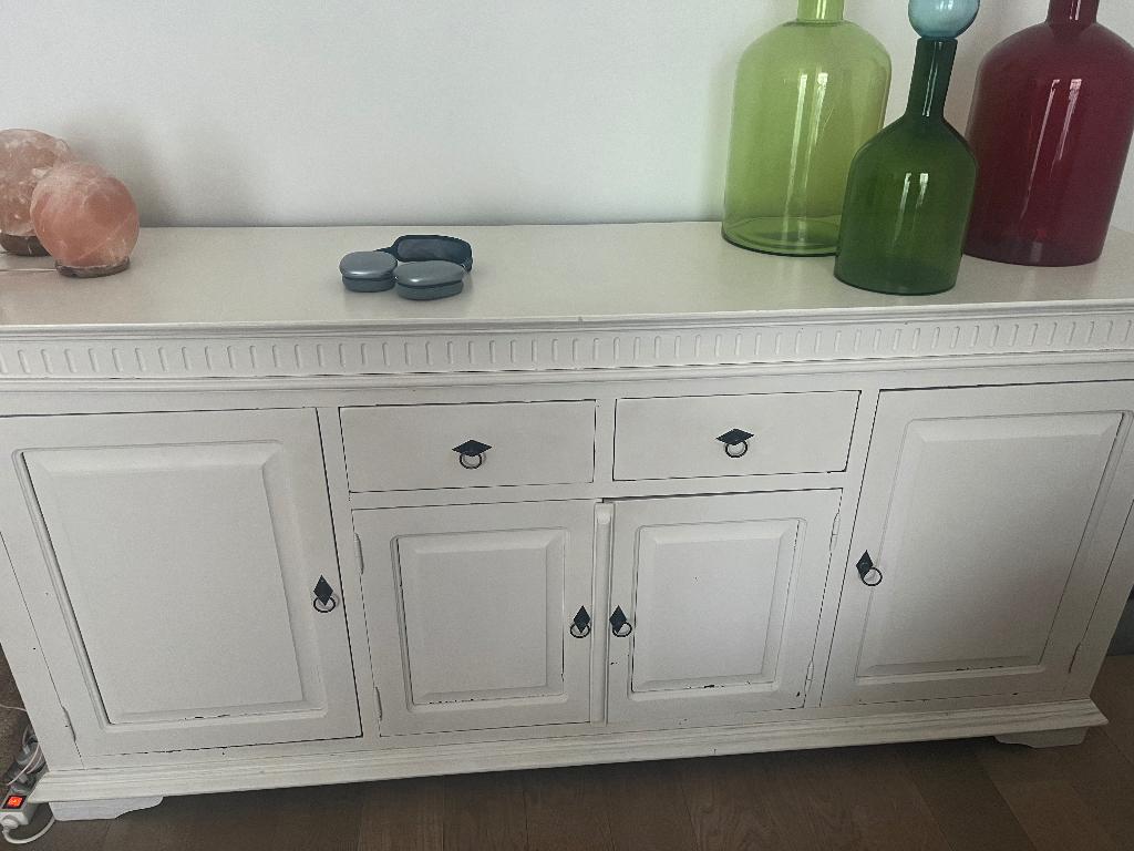 buffet, Enlèvement, Utilisé