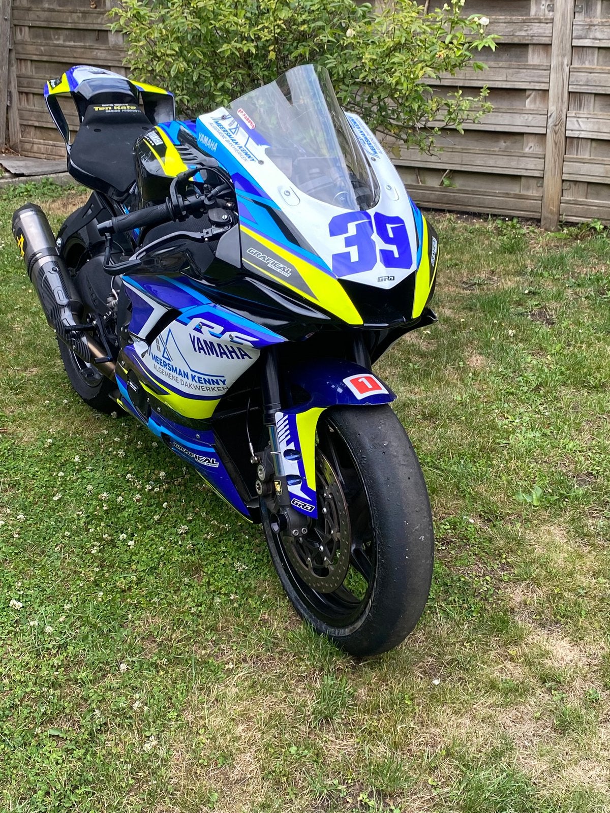 Yamaha R6 dik opgebouwd, Motoren, Particulier
