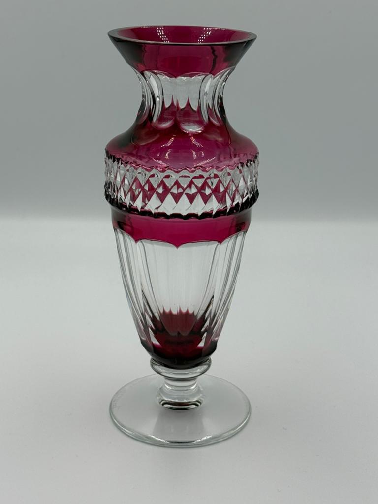 Val Saint Lambert | cranberry vaas op voet | randschade, Antiek en Kunst, Ophalen of Verzenden