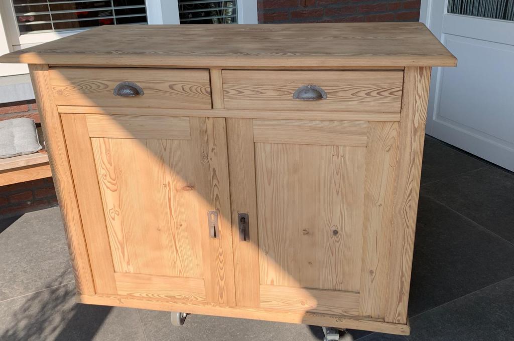 Blank grenen dressoir / tv kast, Huis en Inrichting, Ophalen, Zo goed als nieuw