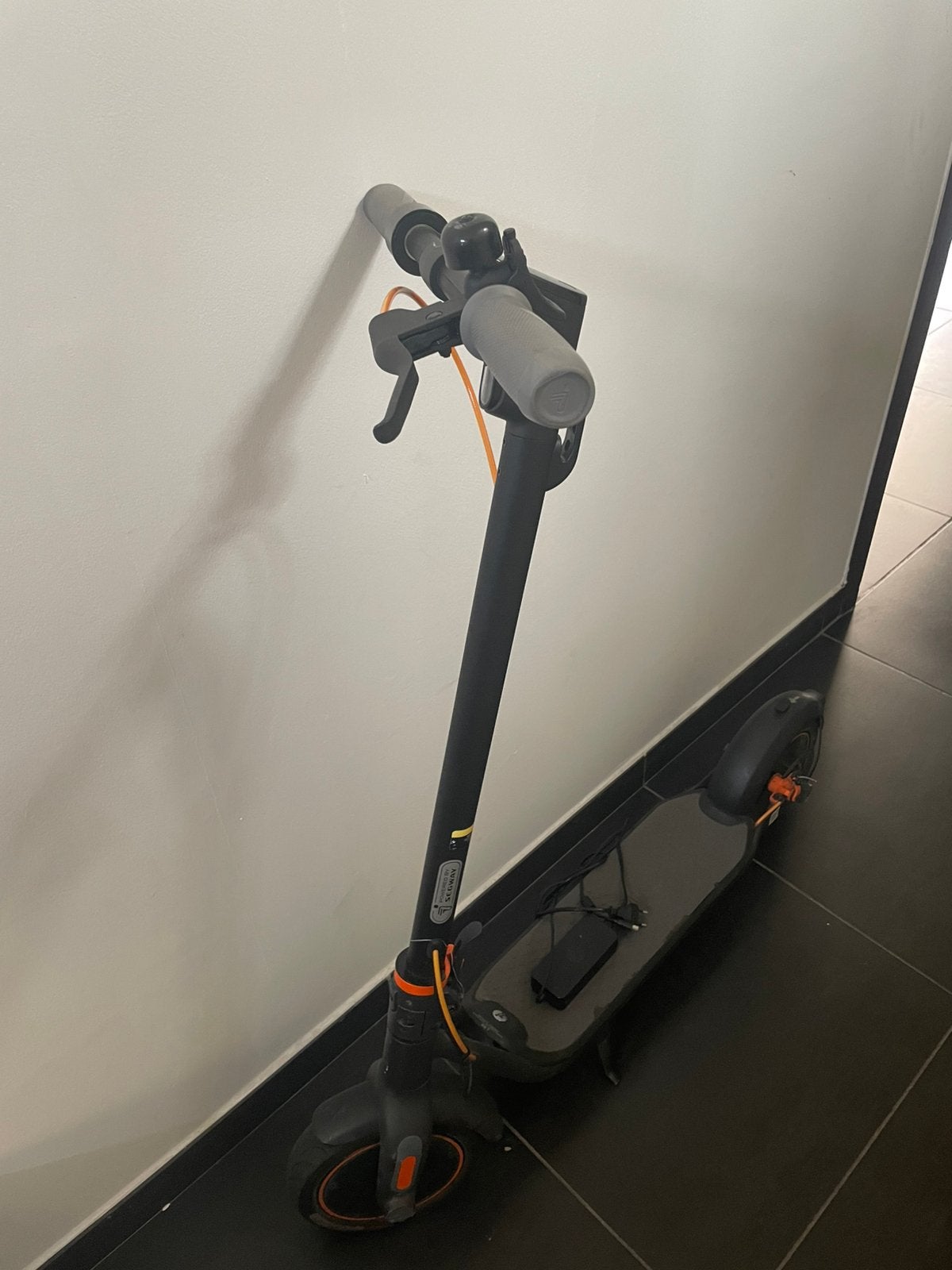 Ninebot step, Fietsen en Brommers, Steps, Zo goed als nieuw, Elektrische step (E-scooter), Ophalen
