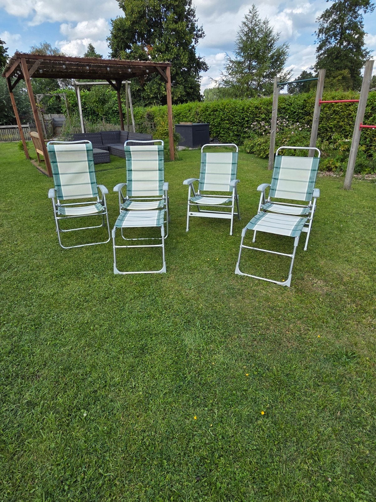 4 Dukdalf stoelen en 2 voetenbankjes - retro stijl, Caravans en Kamperen, Ophalen