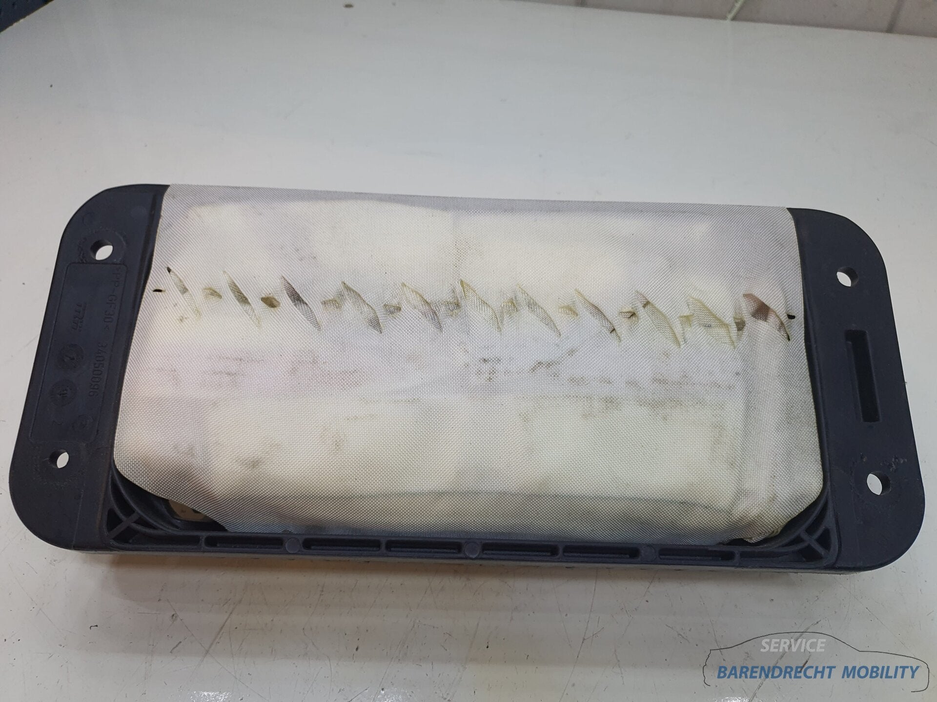 Mercedes W212 E Klasse passagiersairbag passagiers airbag A2, Gebruikt, Mercedes-Benz AG, Mercedes-Benz, Mercedesstrasse 120
70372  Stuttgart, DE