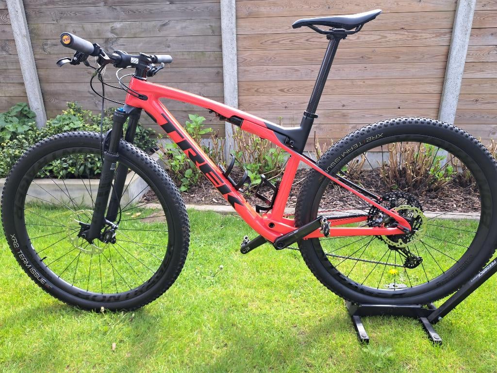 Trek supercaliber 9.8 xt, Comme neuf, Enlèvement, VTT tout suspendu, Frein à disque