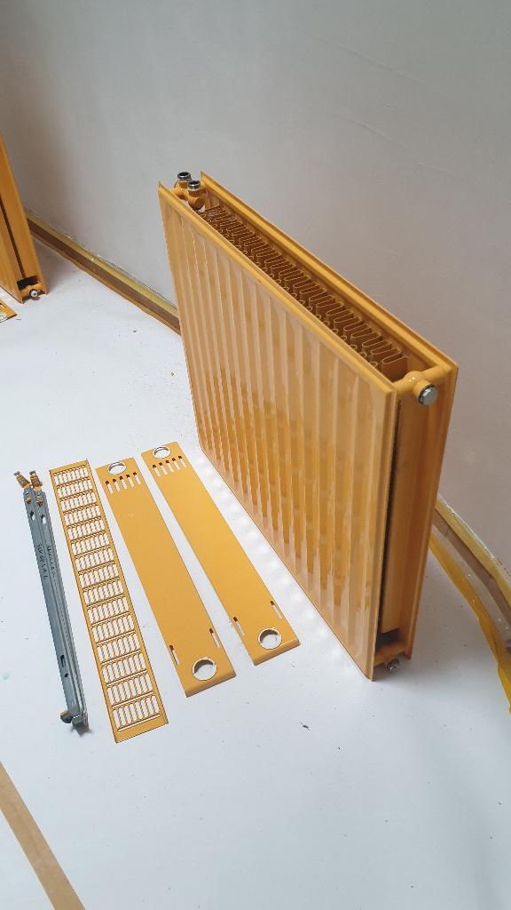 radiateur, Bricolage & Construction, Chauffage & Radiateurs, Utilisé, Radiateur, 800 watts ou plus, 30 à 80 cm, 60 à 150 cm, Enlèvement