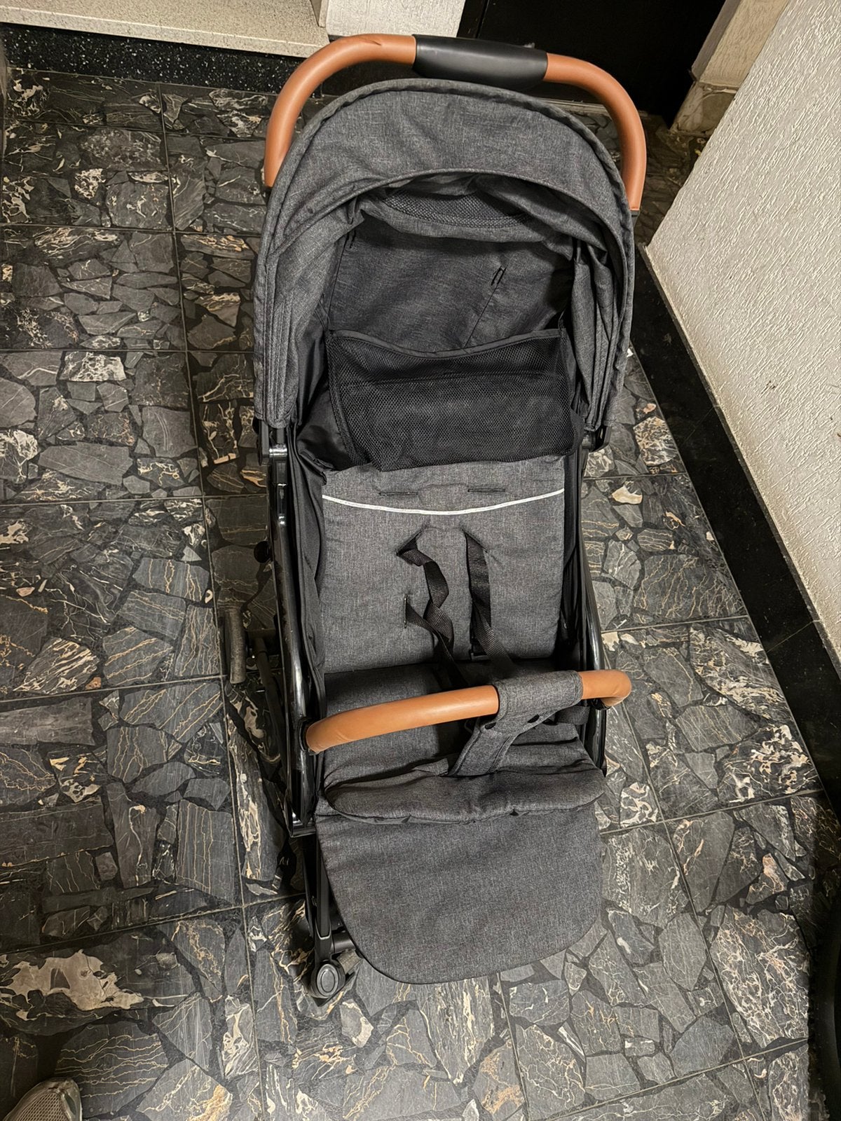 Buggy, Kinderen en Baby's, Ophalen of Verzenden, Zo goed als nieuw