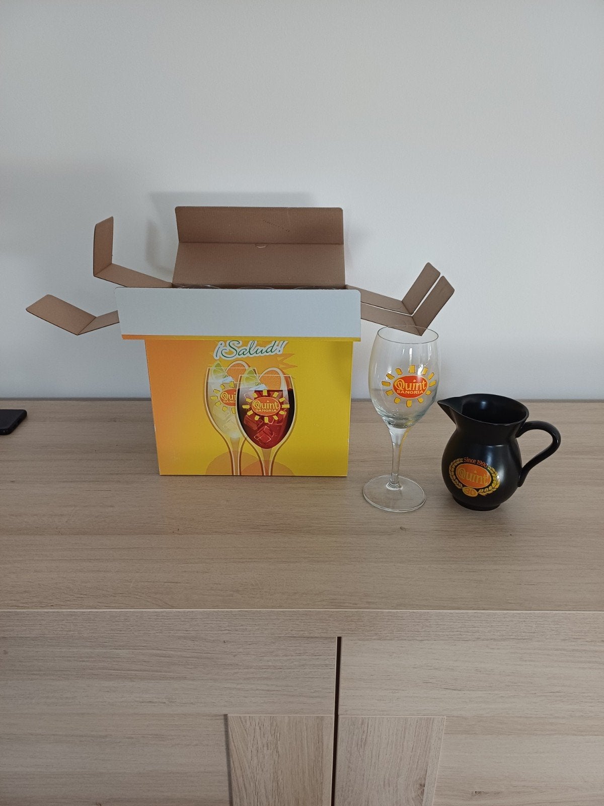 6 splinternieuwe Sangria glazen +karafje, Verzamelen, Ophalen
