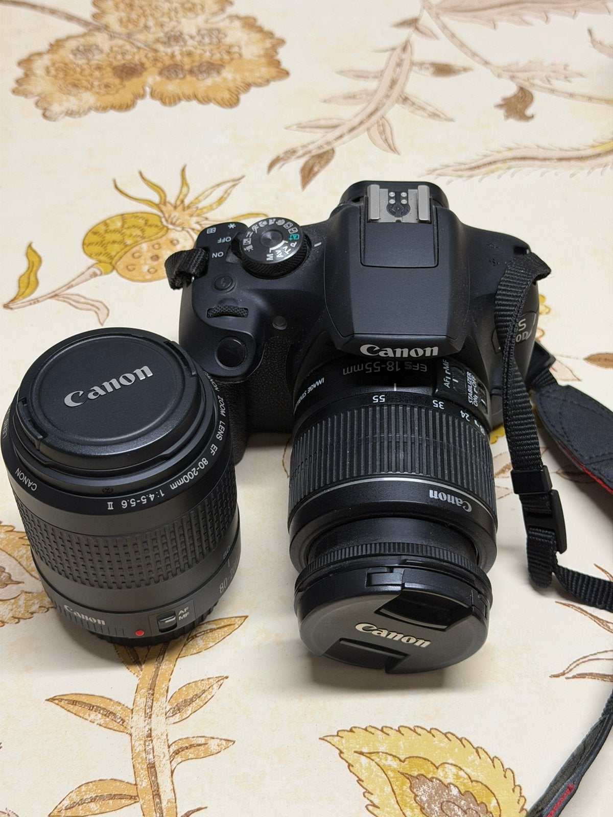 Canon EOS 2000D + Canon 80-200mm zoom lens, Ophalen, Zo goed als nieuw, Canon