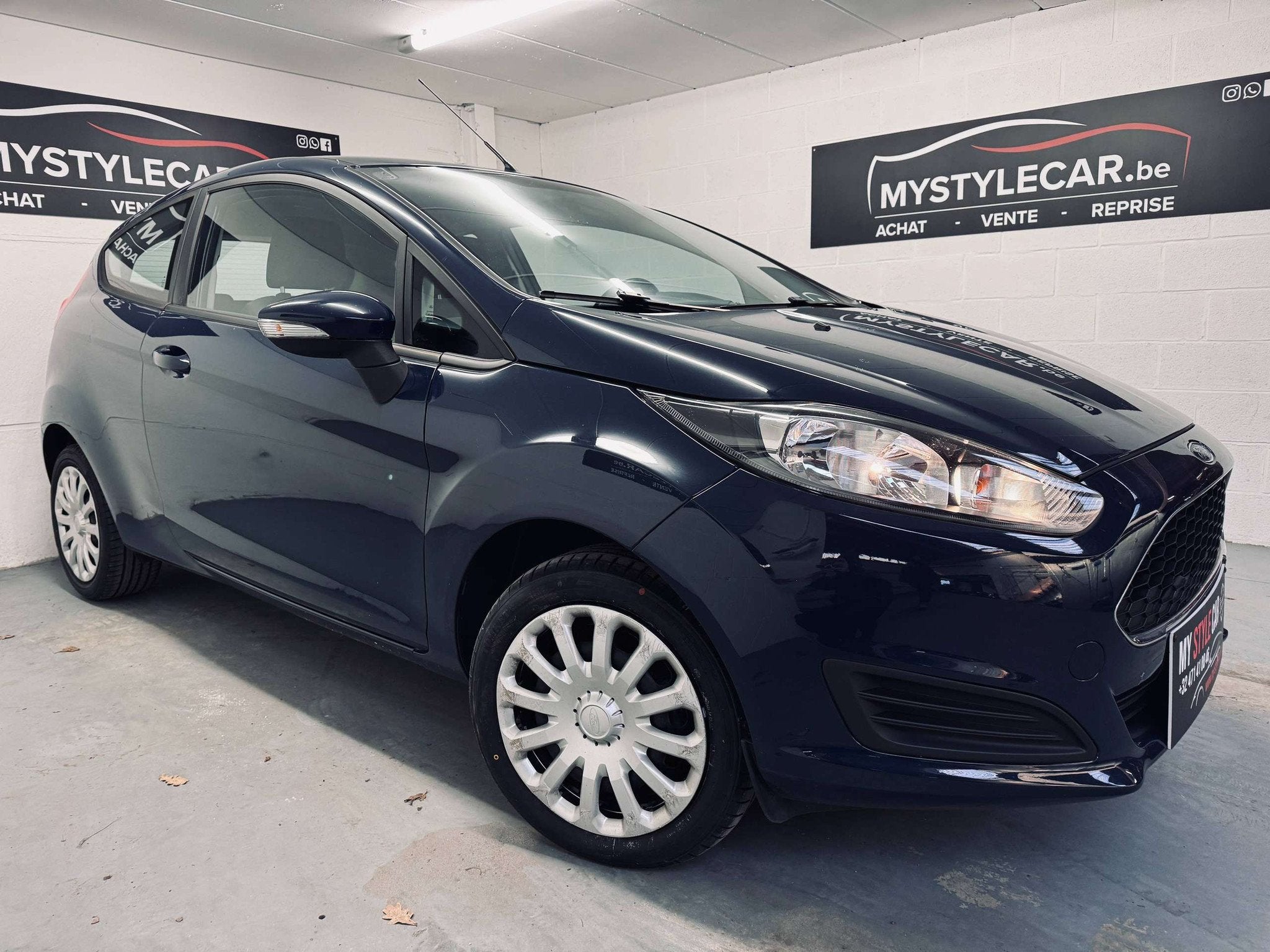 Ford Fiesta 1.25i Ambiente, AIRCO, Garantie 1 An (bj 2017), Auto's, Voorwielaandrijving, Stof, Gebruikt, Blauw