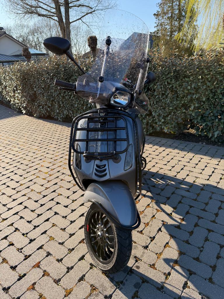 Vespa sprint, Fietsen en Brommers, Brommers | Vespa, Ophalen, Gebruikt, Overige modellen, Klasse A (25 km/u)