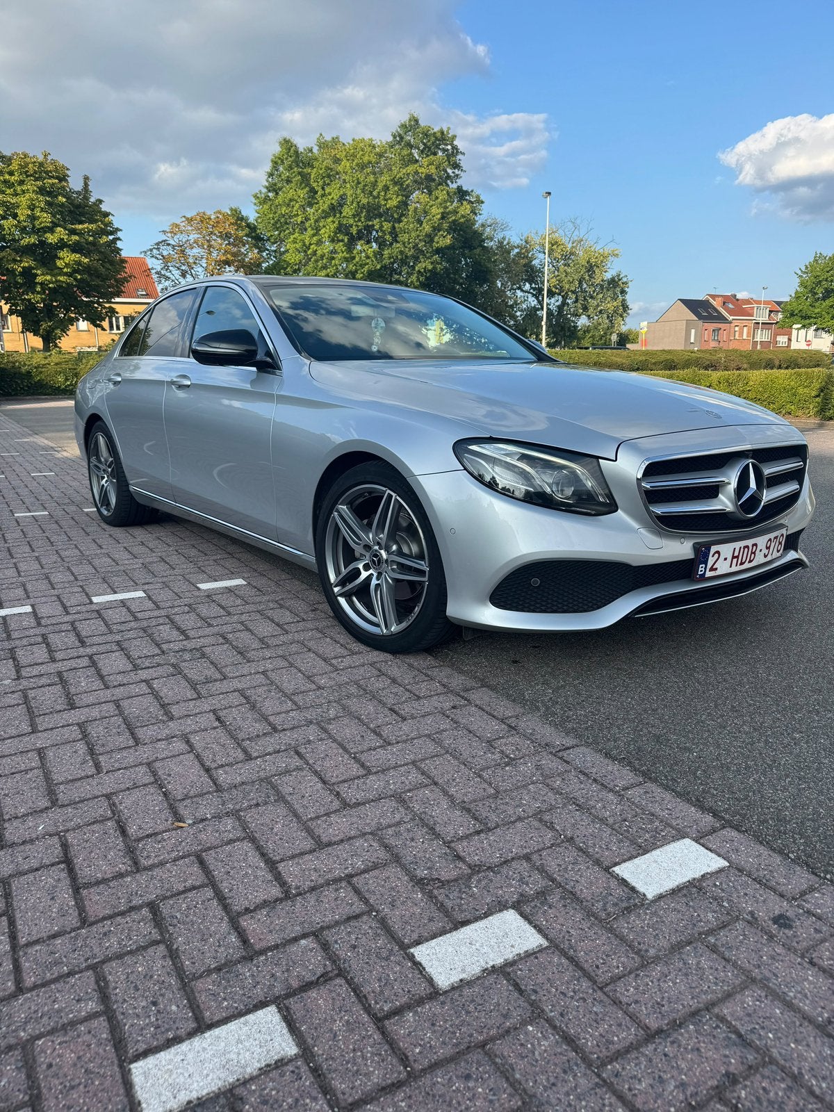 Mercedes E220 bj:2017  220000 km, Auto's, Automaat, Diesel, Particulier, Zilver of Grijs