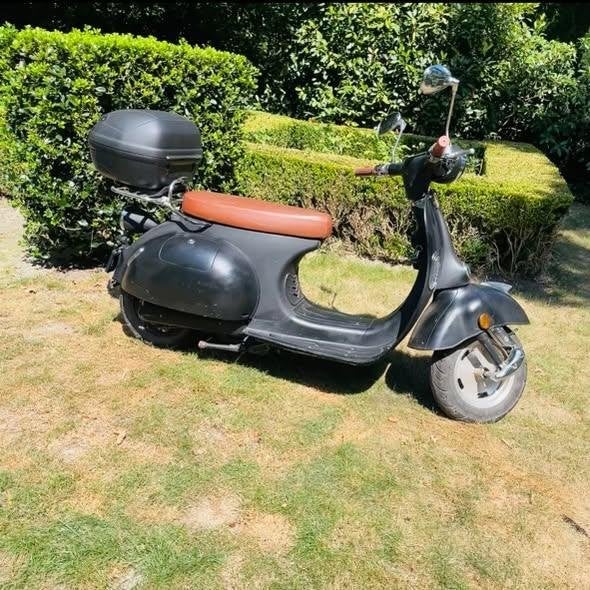 Elektrische SCOOTER EMCO Nova R2000, Vélos & Vélomoteurs, Scooters | Marques Autre, Emco, Comme neuf, Classe B (45 km/h), Enlèvement