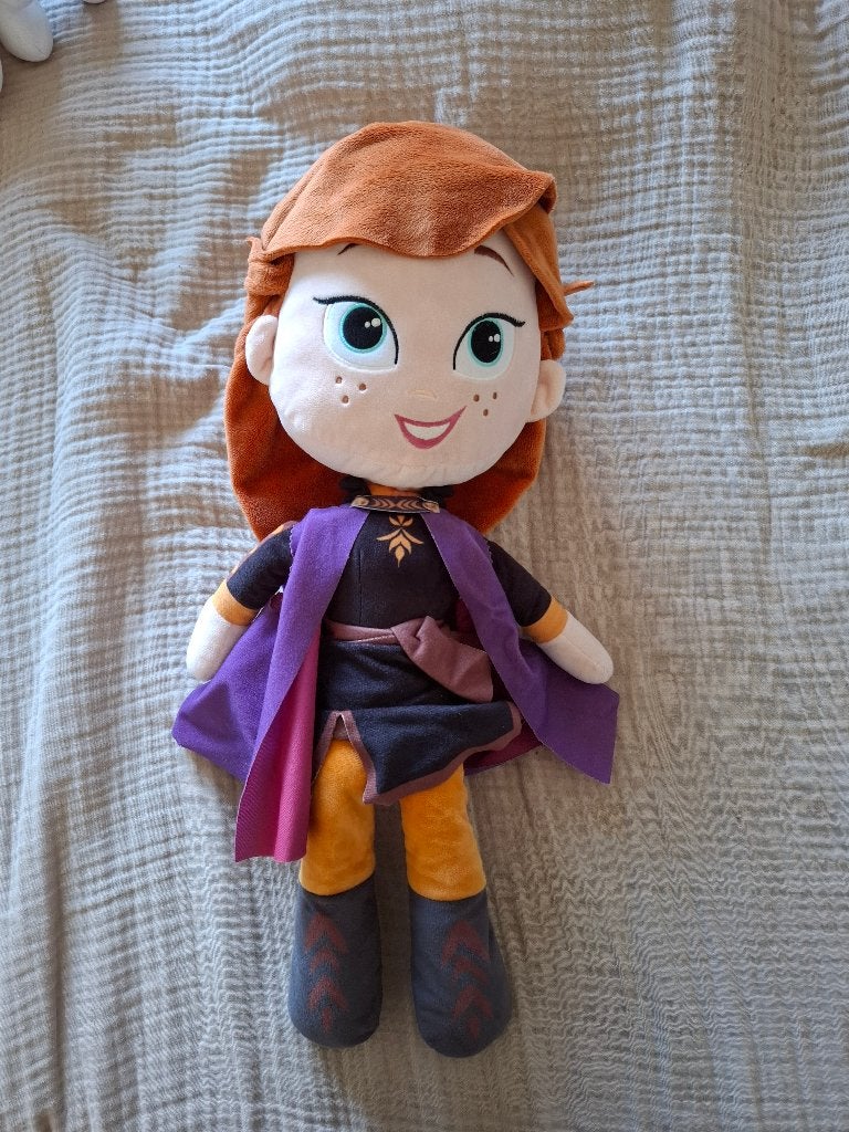 Knuffel frozen anna, Kinderen en Baby's, Ophalen, Zo goed als nieuw