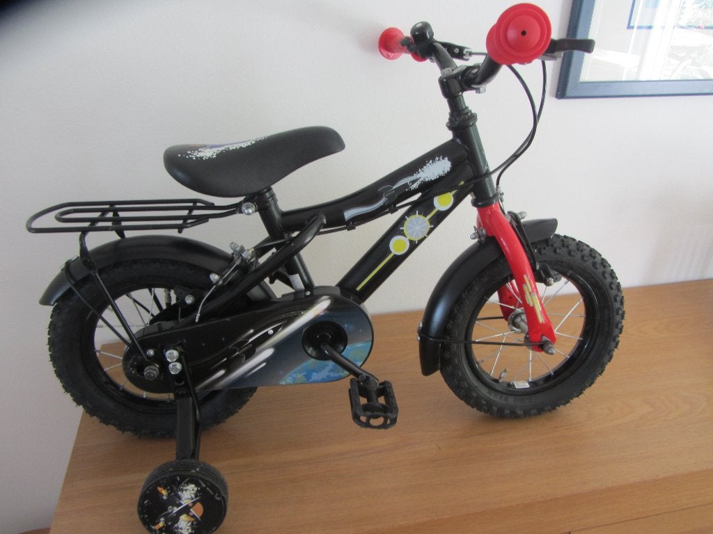Super mooie 12,5 " + zijwieltjes jongen 3-5j, Fietsen en Brommers, Fietsen | Kinderfietsjes, Ophalen, Zijwieltjes