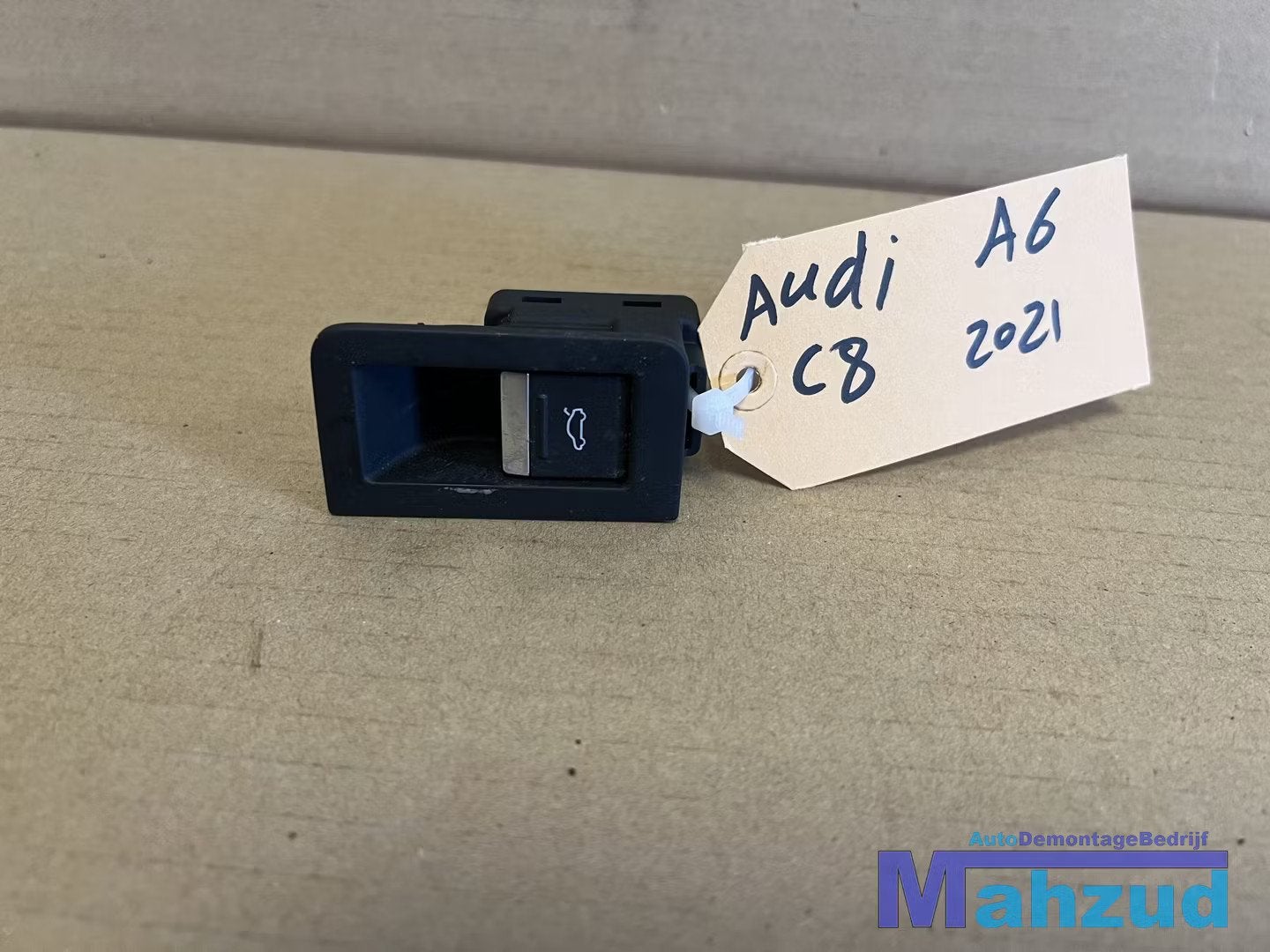 AUDI A6 C8 Achterklep schakelaar 2018+ 4K0959831, Gebruikt, AUDI AG, Auto-Union-Strasse 1
85045  Ingolstadt, DE, Audi