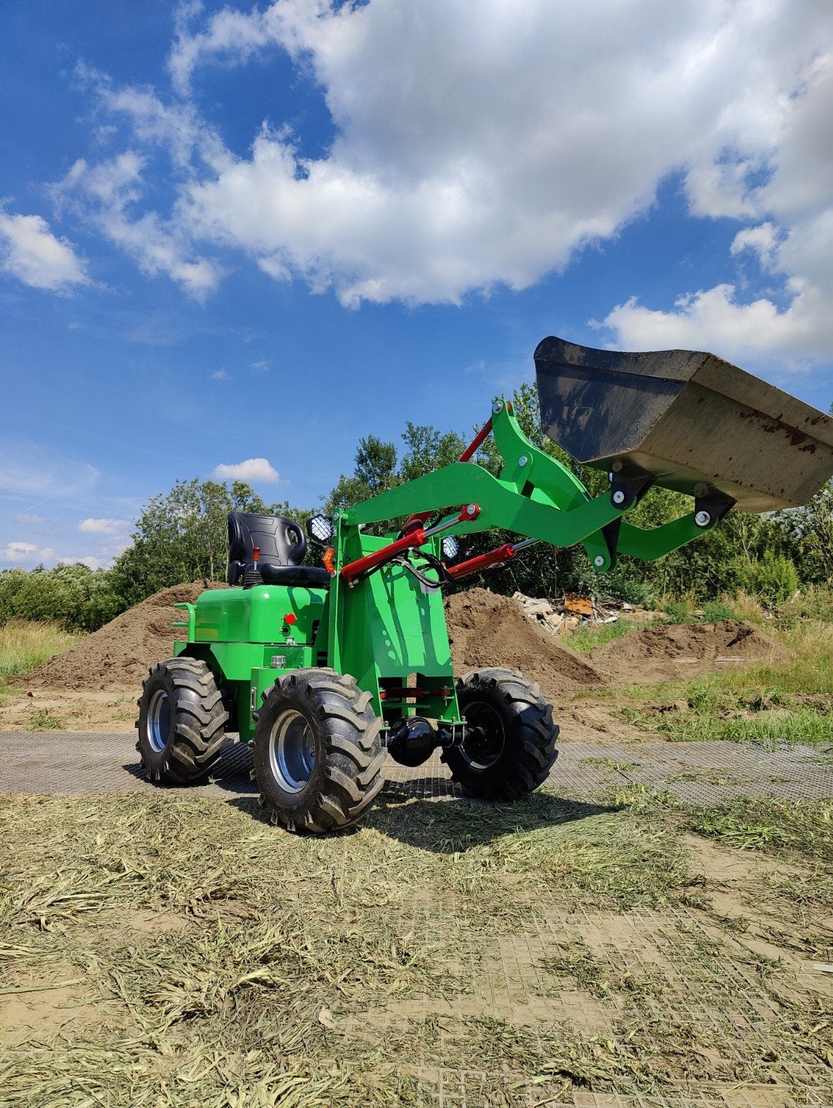 Wiellader shovel nieuw, 130 cm breed gaat 260 cm onderkant, Ophalen