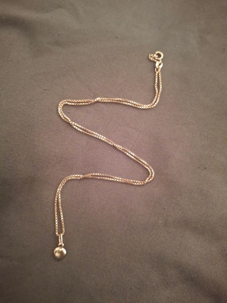 18 Karaat Gouden Ketting – 750 Stempel – Hartje Hanger, Handtassen en Accessoires, Ophalen, Zo goed als nieuw, Goud, Goud