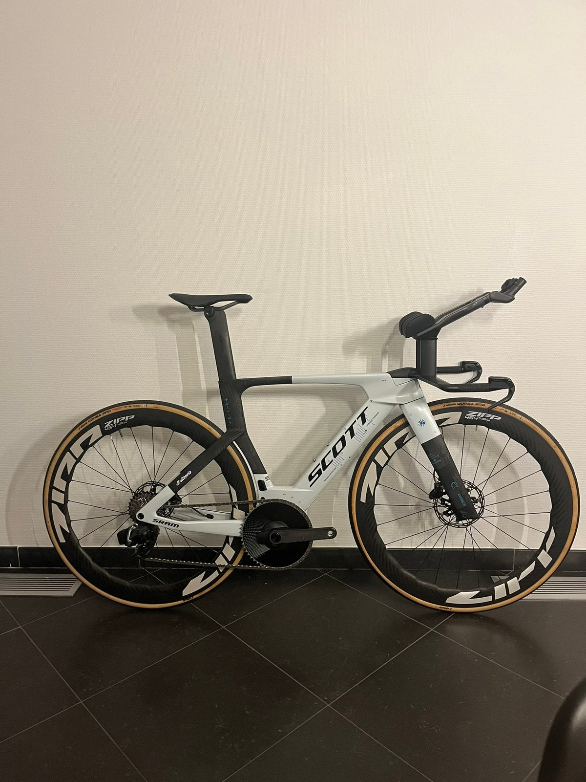 Scott Plasma RC TT HMX SRAM ROUGE et ZIPP 404 (NOUVEAU), Neuf, Autres marques, Enlèvement, 53 à 57 cm
