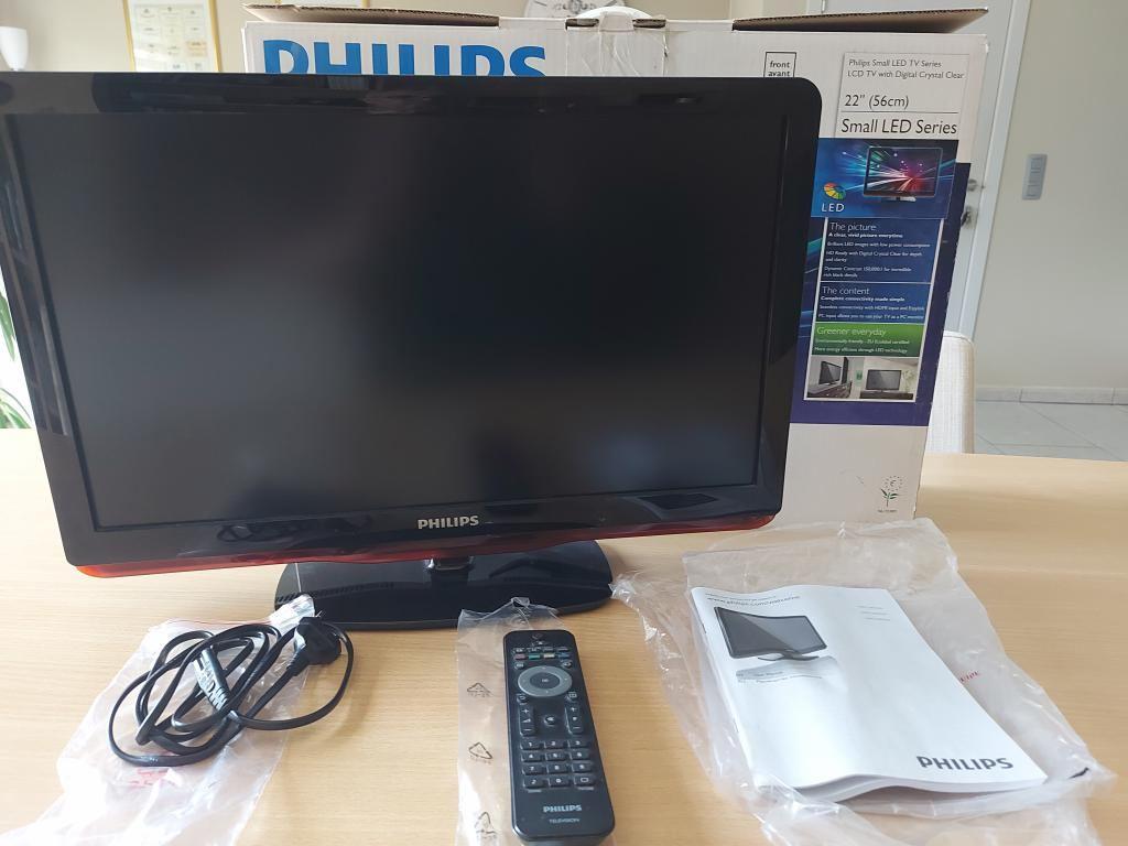 Phillips Small LED LCD TV with digital Crystal Clear, TV, Hi-fi & Vidéo, Télévisions, Comme neuf, LCD, 40 à 60 cm, Philips, Enlèvement