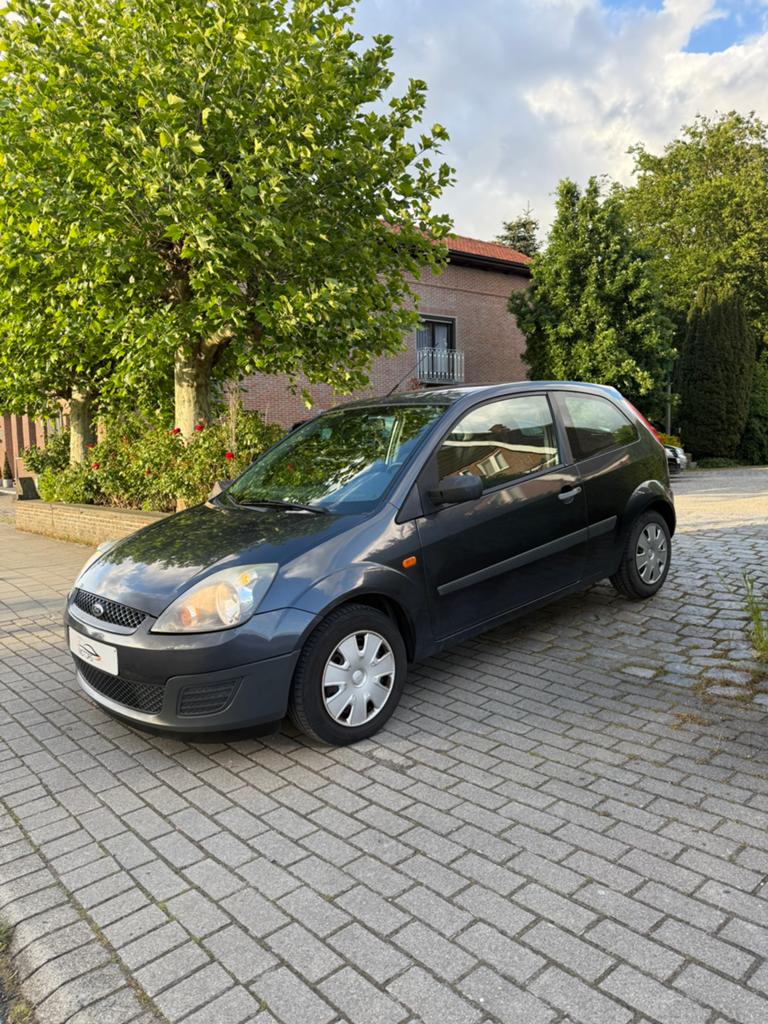 Prachtige Ford Fiesta 1.3 benzine 75 000 km, Auto's, Bedrijf, Euro 4, Te koop, Note