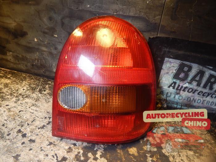 Achterlicht rechts van een Opel Corsa, Gebruikt, -, -, Opel
