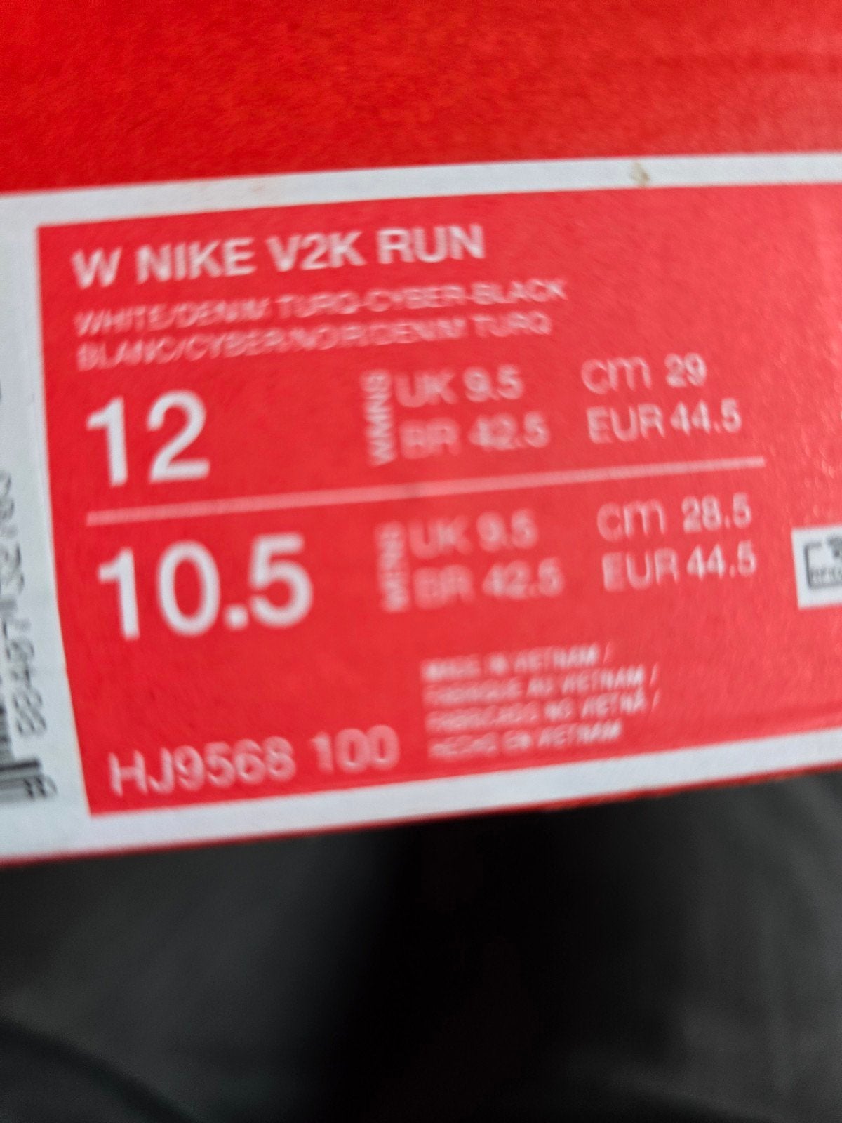 NIKE V2K RUN 44.5 NEUVE, Kleding | Heren, Schoenen, Ophalen of Verzenden, Nieuw, Nike, Sportschoenen