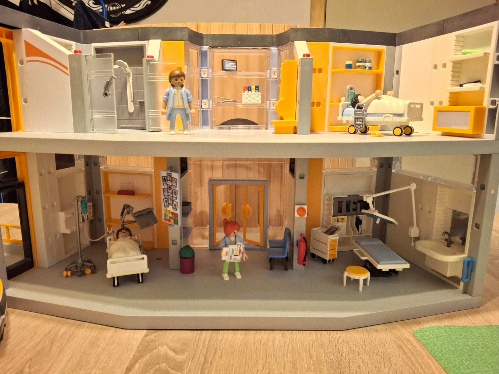 playmobiel -ziekenhuis met ambulance, mug en helikopter, Ophalen