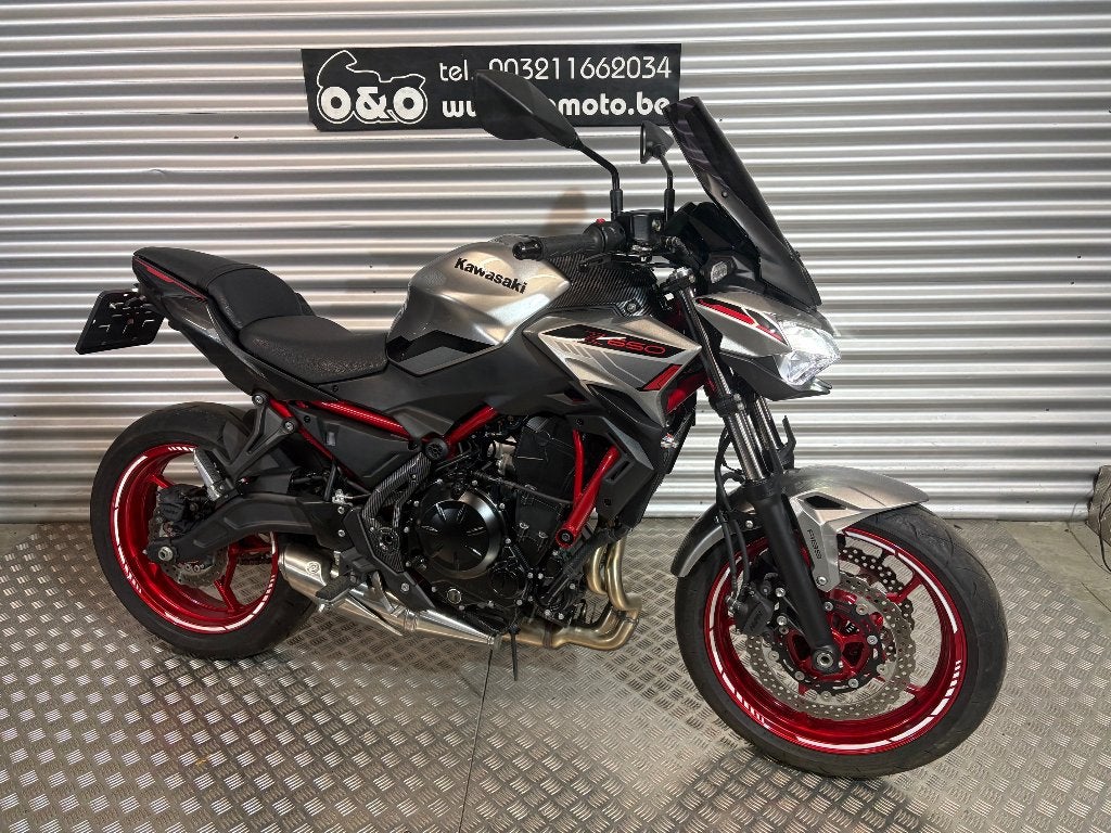 ALS  NIEUW! Kawasaki Z650 ABS + Garantie + Onderhoud!, Motoren, 2 cilinders, Occasion, Motorrijbewijs A, Bedrijf