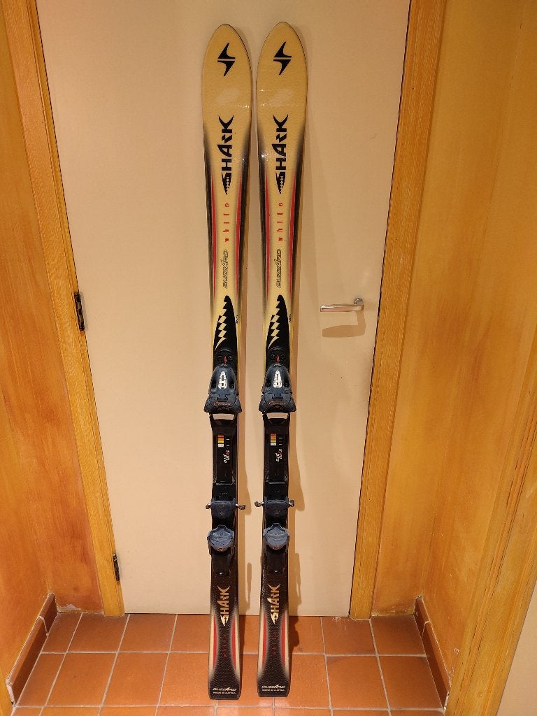 Paar ski's Shark Blizzard White 165 cm, 160 tot 180 cm, Gebruikt, Ophalen, Overige merken