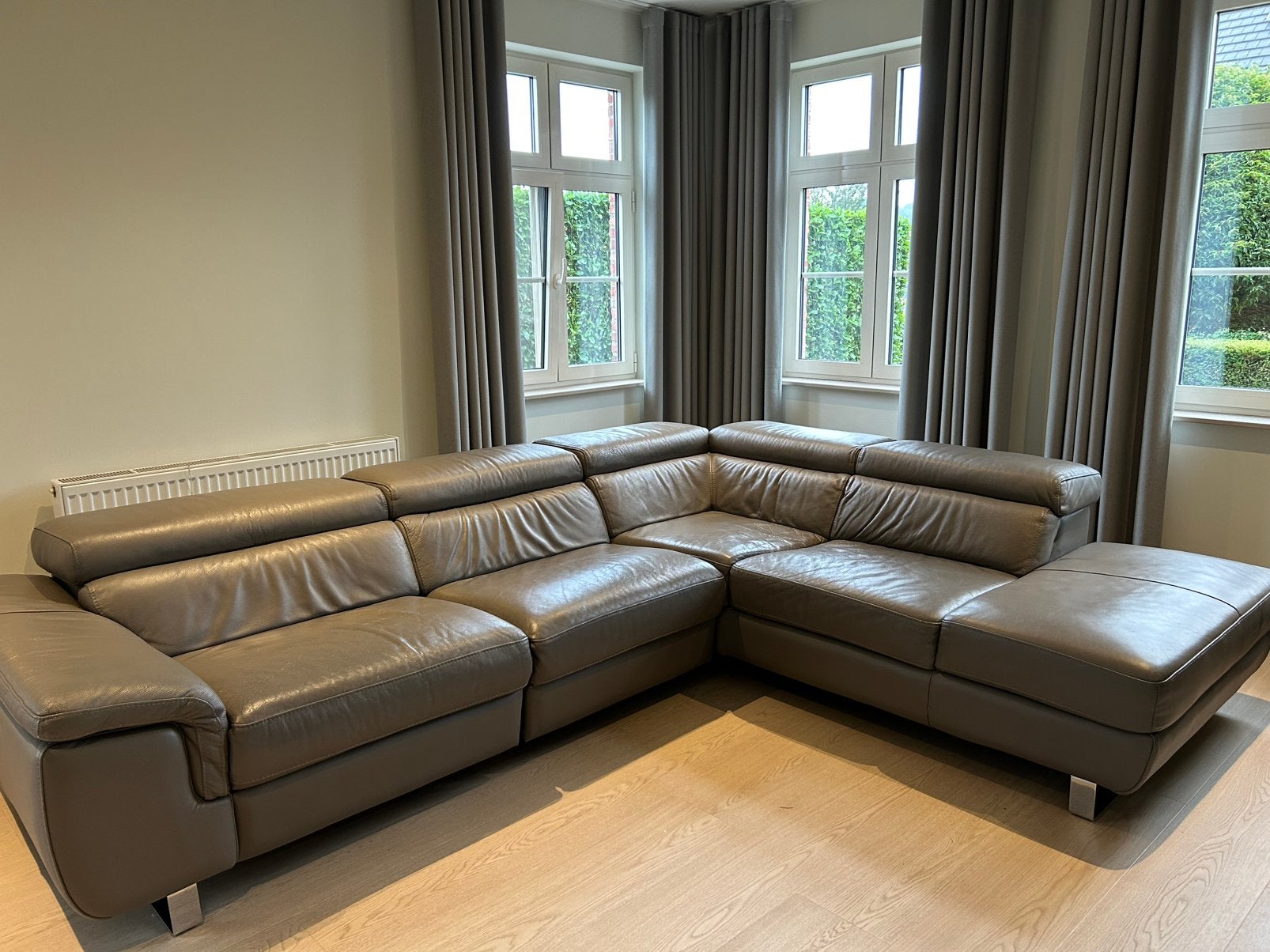 Gratuit : coin salon en cuir gris - 2 fauteuils inclinables, Enlèvement, Utilisé, Cuir