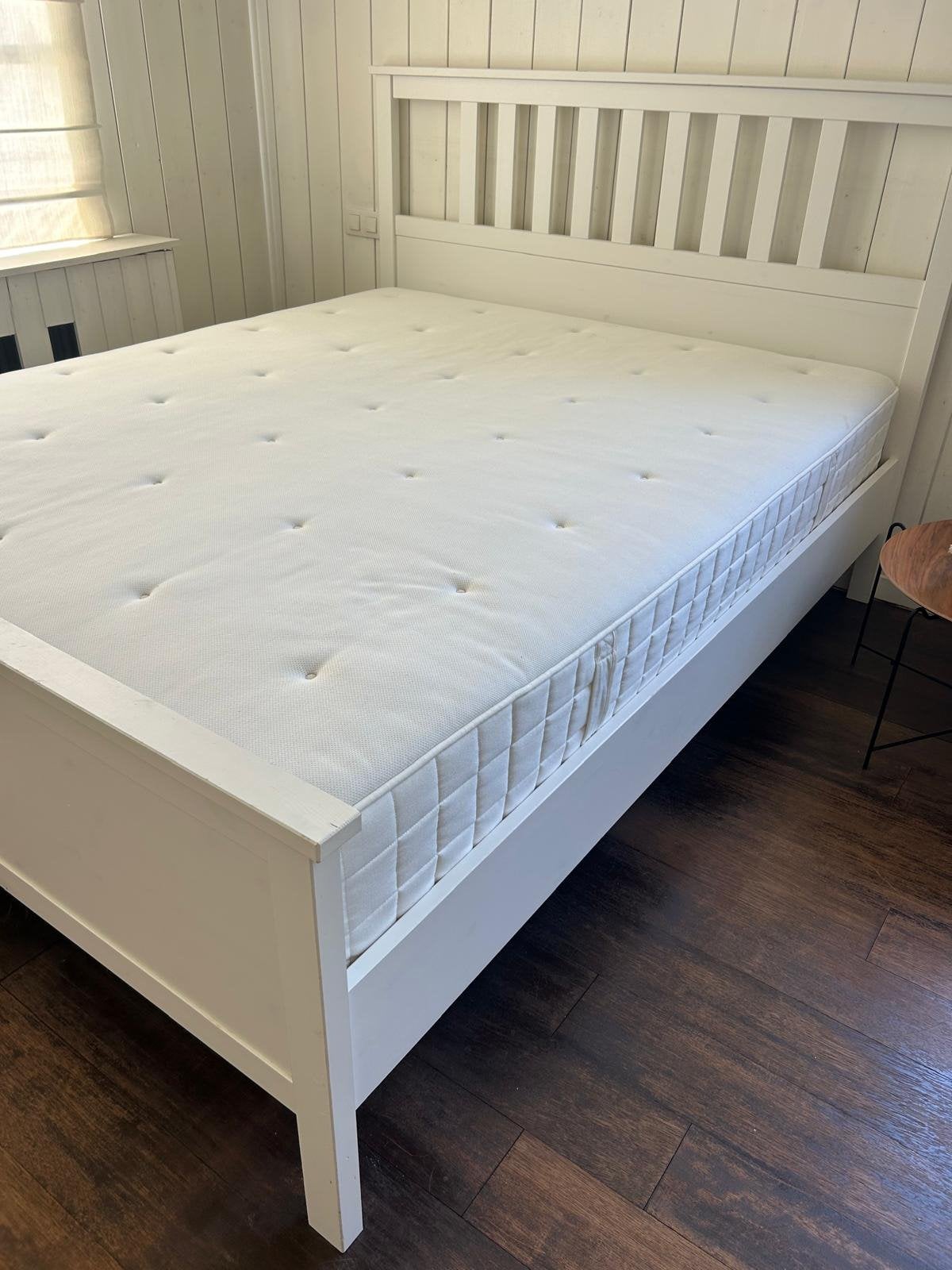 Lit + matelas Ikea (160 cm), Enlèvement, Comme neuf, 200 cm, 160 cm