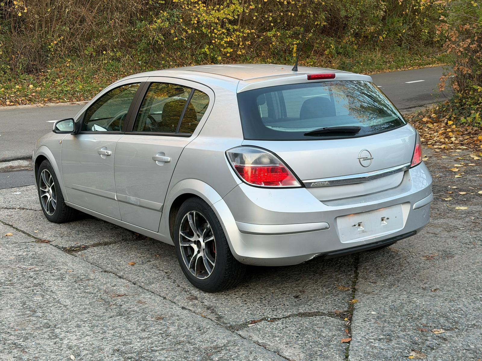 Opel Astra H 1.6 essence 2007 prête à immatriculer, Autos, Bluetooth, Argent ou Gris, Achat, Entreprise