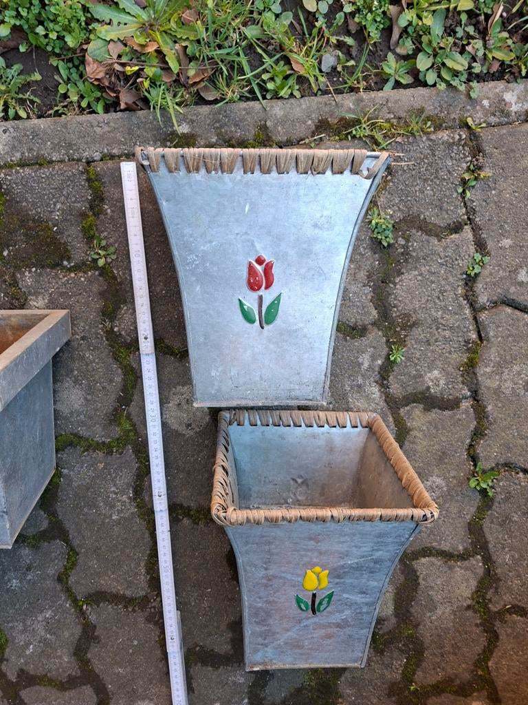 Lot de 2 bacs en zinc