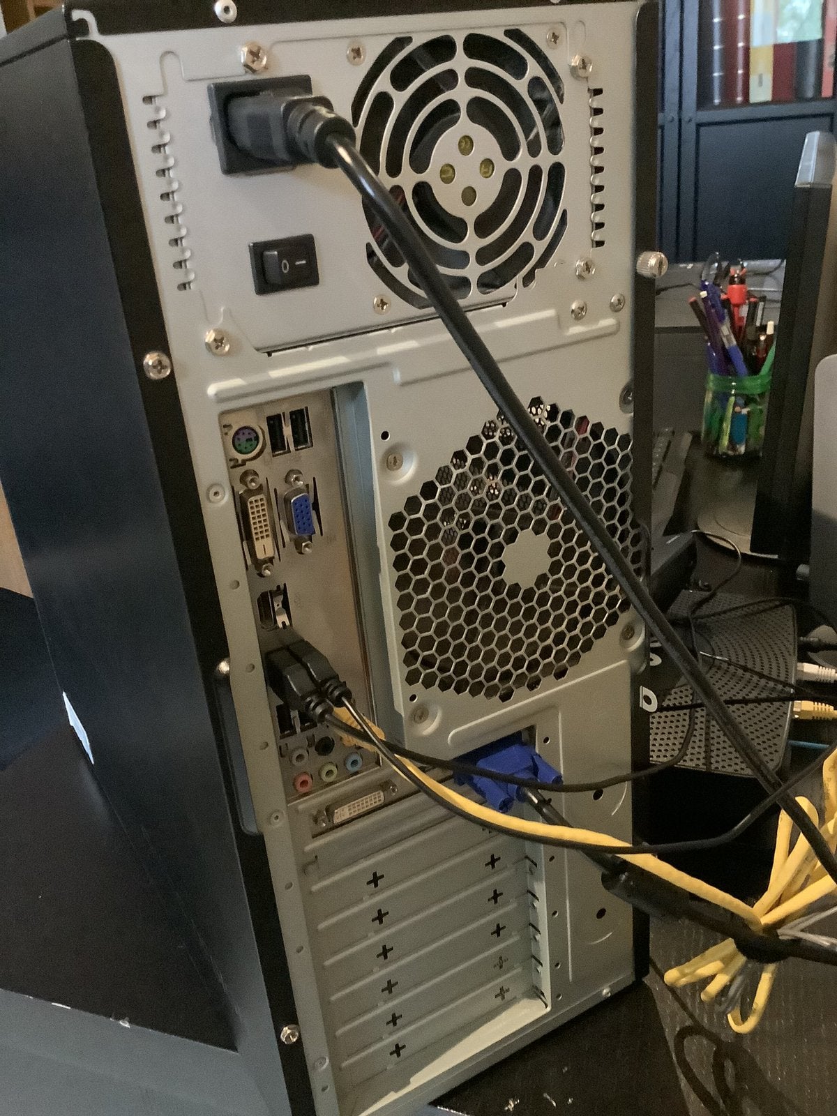 Intel Core i5 Windows 10-toren, Computers en Software, Ophalen of Verzenden, Gebruikt, 512 GB, 3 tot 4 Ghz
