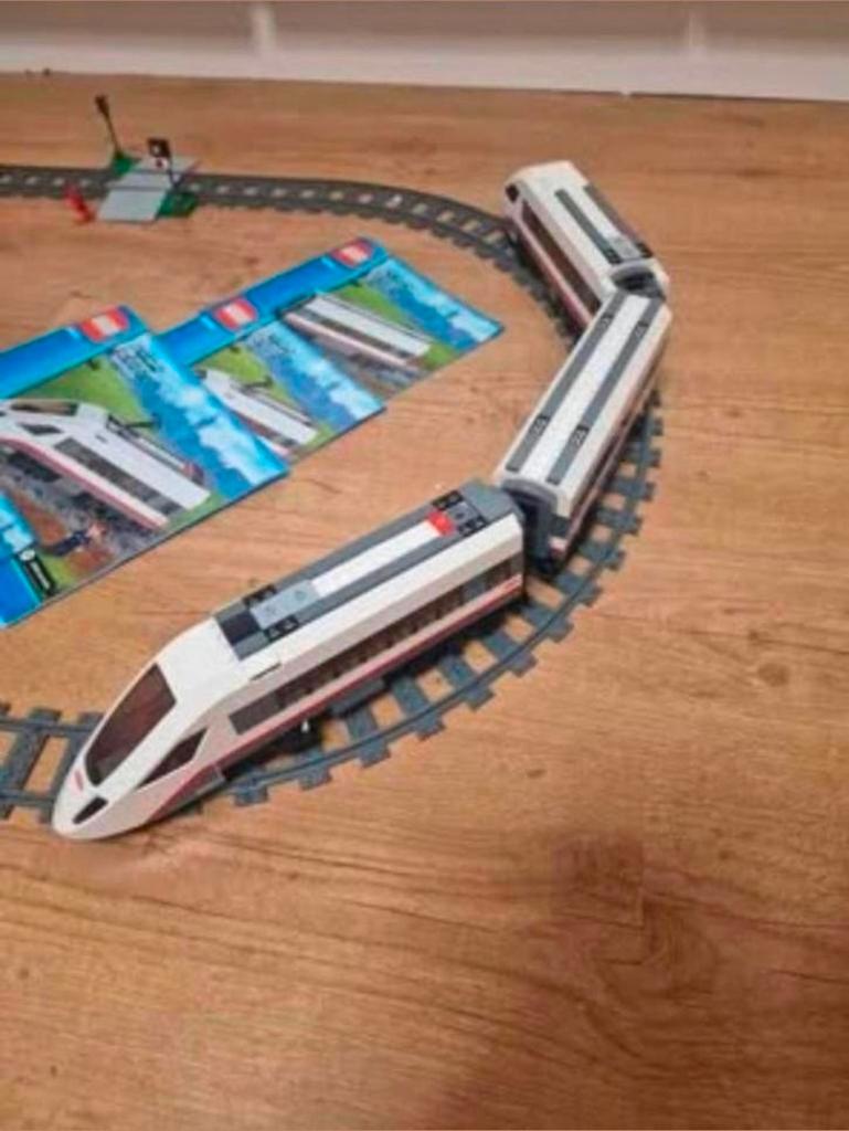 Lego elektrische trein tram, Hobby en Vrije tijd, Modeltreinen | Overige schalen, Rails, Ophalen