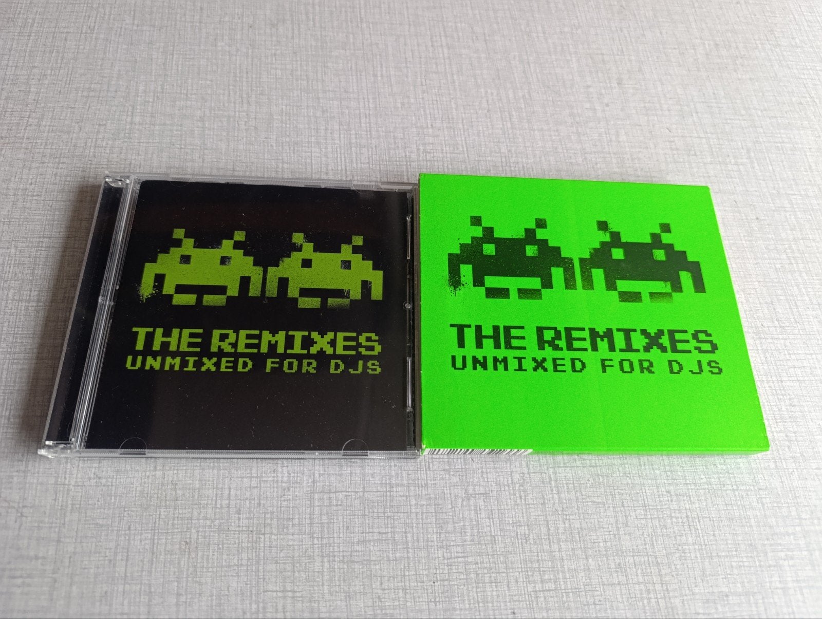 Cd retro house The remixes slipcover, Cd's en Dvd's, Ophalen of Verzenden, House
