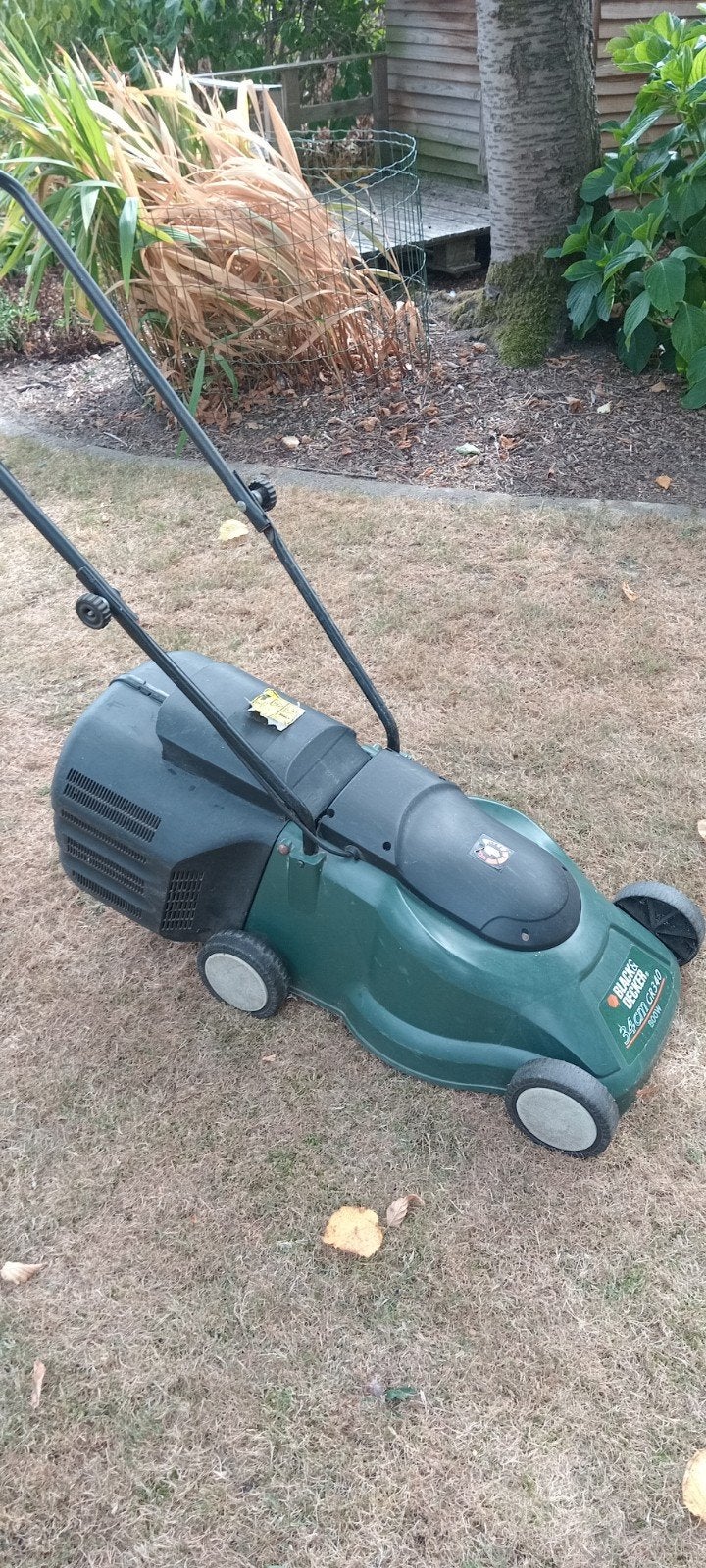 leuke grasmaaier voor klein gazon werkt prima electriche, Tuin en Terras, Ophalen