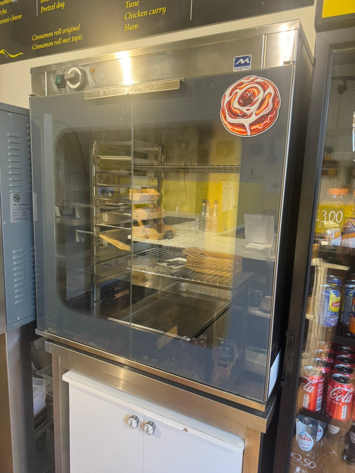 Rijskast Mastro, Ophalen, Bakkerij en Slagerij