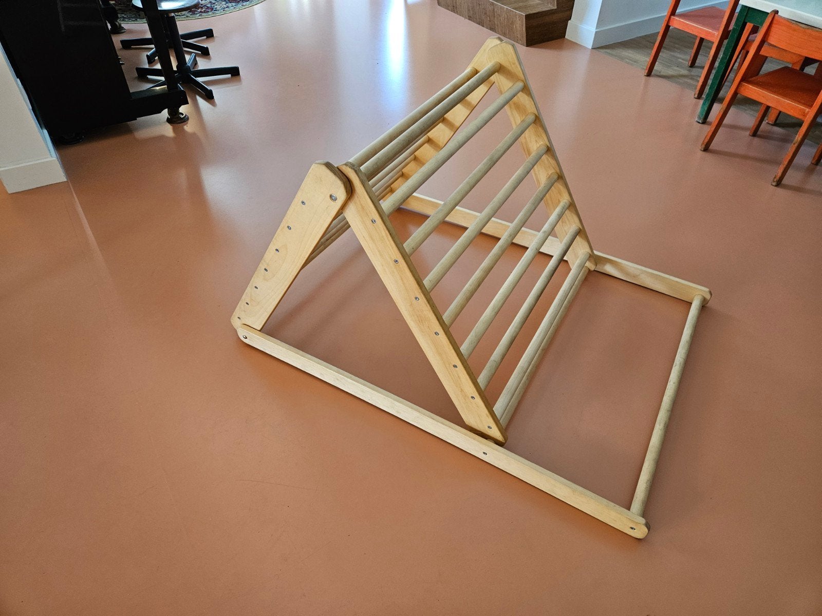 Houten klimrek, Ophalen
