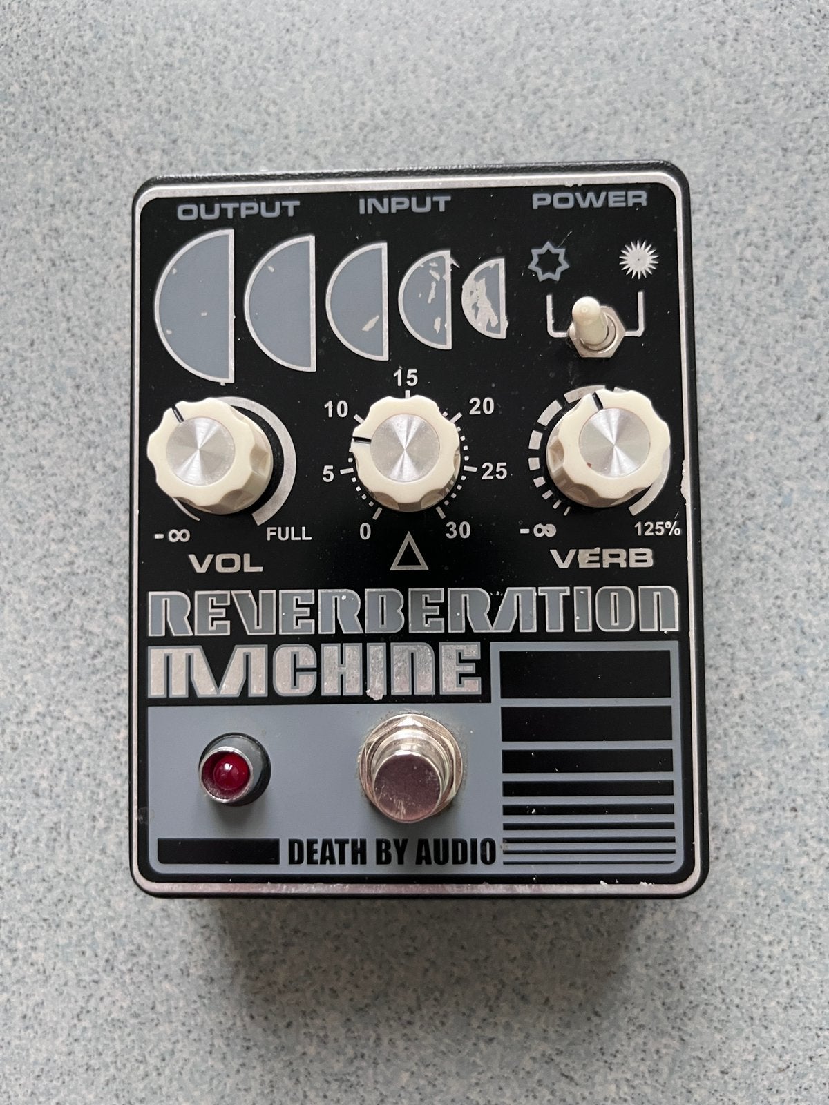Death by audio reverberation machine, Ophalen of Verzenden, Zo goed als nieuw