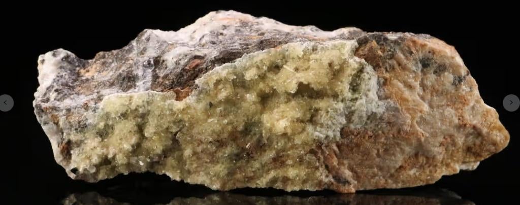 Zeldzame ETTRINGIET kristallen uit Zuid-Afrika., Verzamelen, Mineralen en Fossielen, Mineraal, Ophalen of Verzenden
