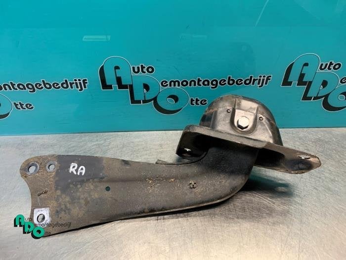 Draagarm rechts-achter van een Volkswagen Golf (Golf 09-), Gebruikt, -, Volkswagen, -