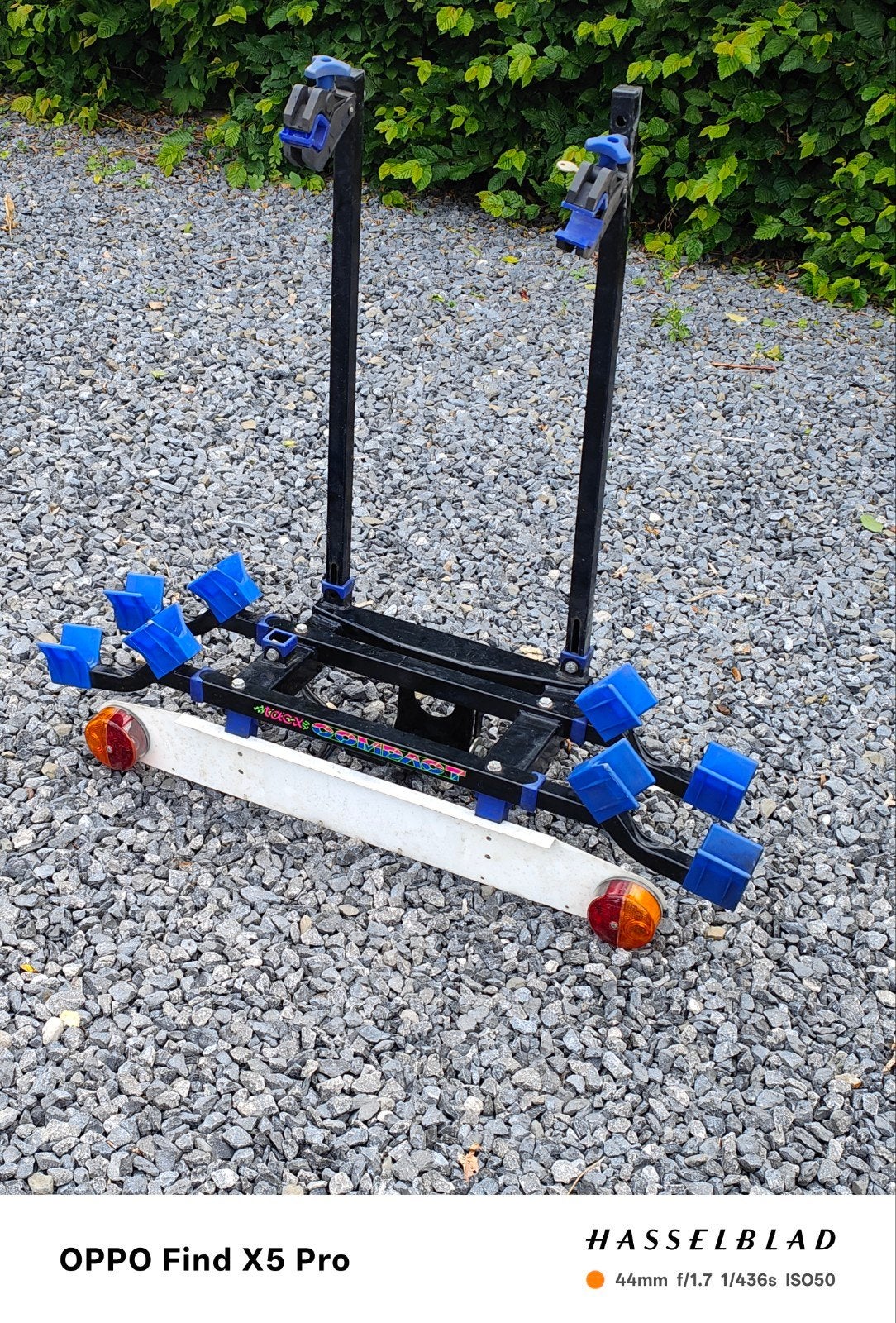 Porte vélo très bonne état pour attaché remorque, Enlèvement