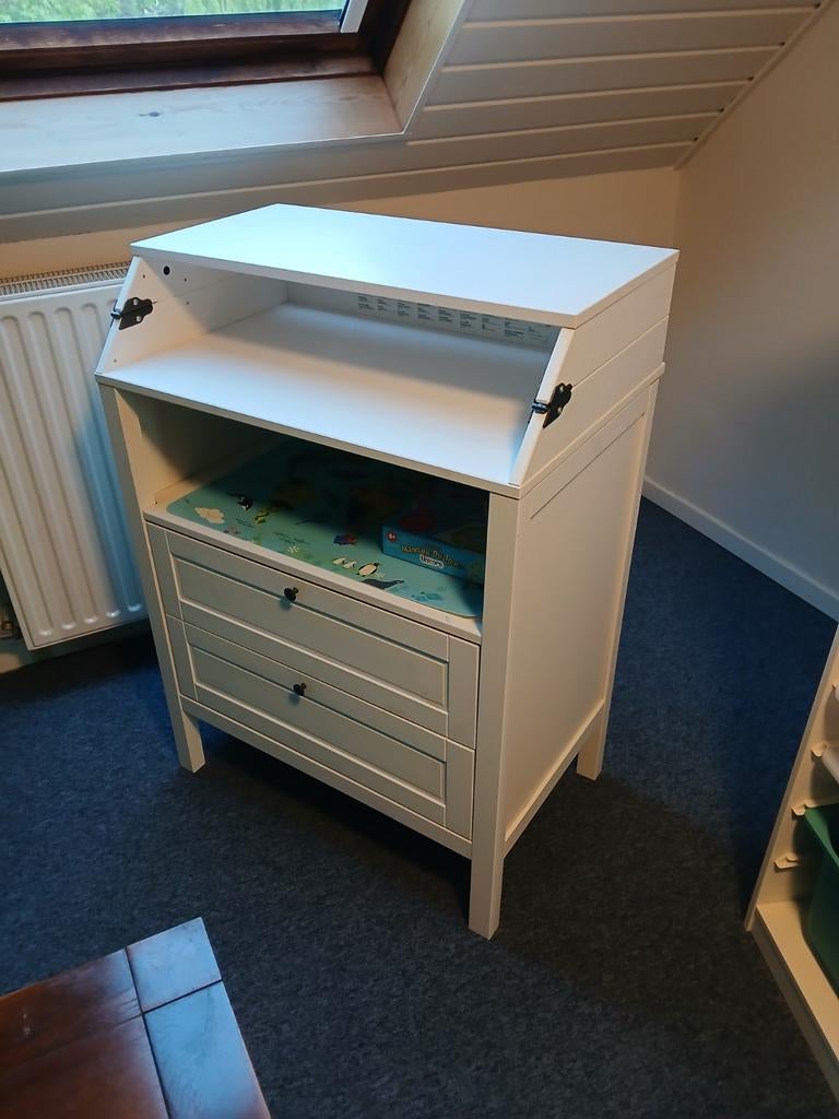 Pampertafel, verzorgingstafel, Enlèvement