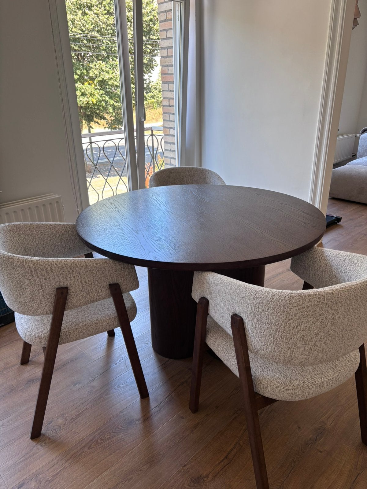 Table à manger 4 à 6 personnes, Maison & Meubles, Tables | Tables à manger, Enlèvement, Comme neuf