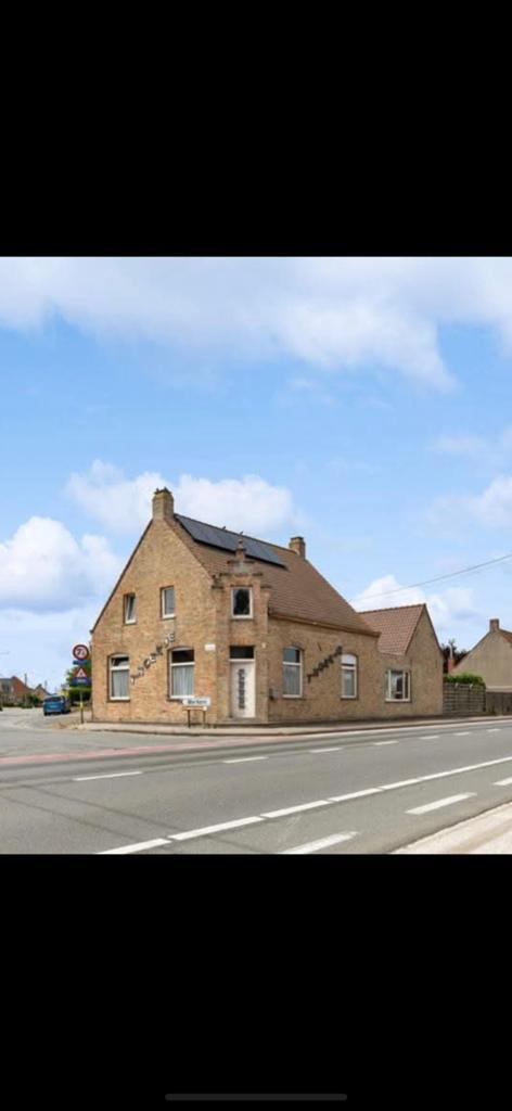Woning ‘t hoekje te koop in Merkem