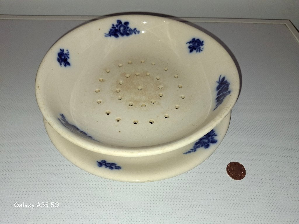 Oude aardbeienplant van Villeroy & Boch Vintage blauwe rozen, Antiek en Kunst, Ophalen of Verzenden