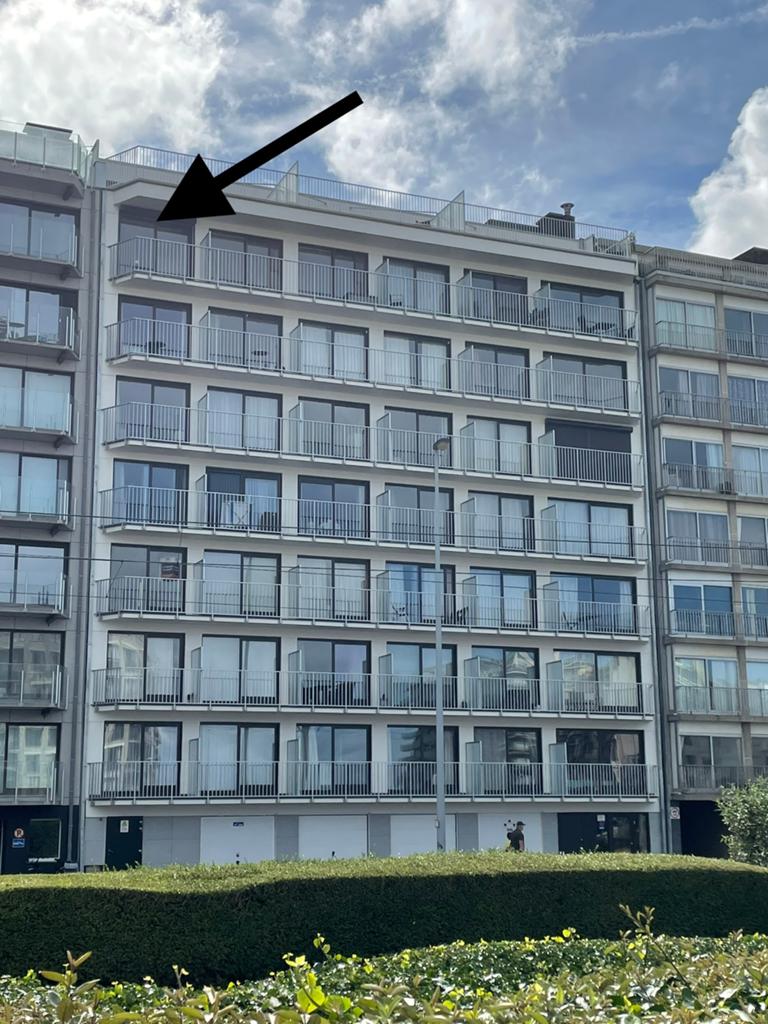 Westende bad: instapklare studio met terras en zicht op zee, Immo, Maisons à vendre
