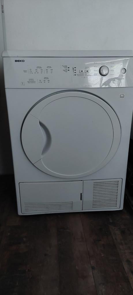 Pour pièces ou réparation allumage Sèche-Linge BEKO DC7110, 6 à 8 kg, Chargeur frontal, Enlèvement, Ne fonctionne pas
